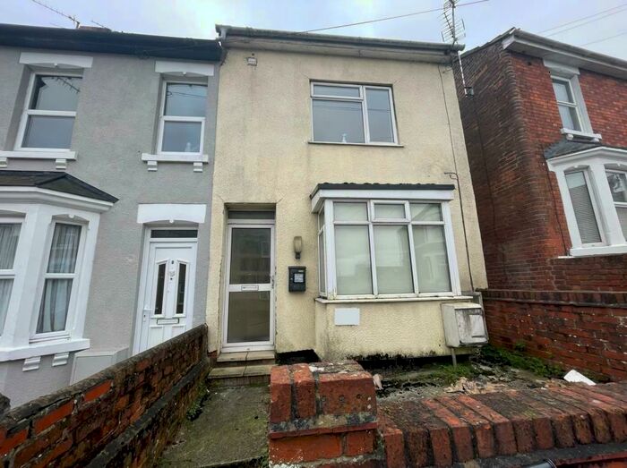 2 Bedroom Apartment To Rent In Old Town, Swindon, SN1