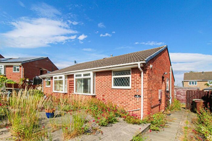 2 Bedroom Semi-Detached Bungalow For Sale In Keats Grove, Stanley, Wakefield, WF3