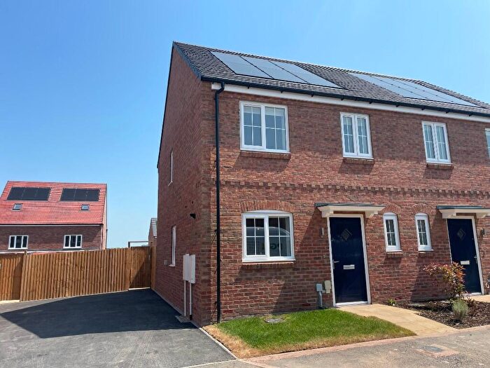 3 Bedroom Semi Detached House To Rent In Braun Road, Rugby, Warwickshire, CV23