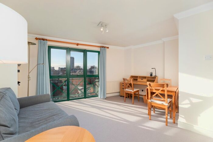 1 Bedroom Flat To Rent In Octavia House, Medway Street, London, SW1P