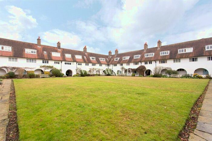 1 Bedroom Flat To Rent In Heath Close, London, NW11