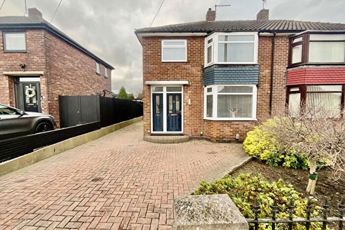 3 Bedroom Semi Detached House For Sale In Old Retford Road, Sheffield, S13