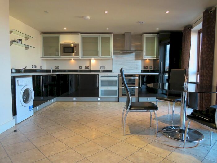 2 Bedroom Flat To Rent In Sansome Street, Worcester, WR1