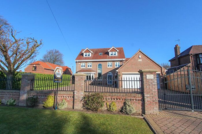 5 Bedroom Detached House For Sale In Grange Road, Bessacarr, Doncaster, DN4