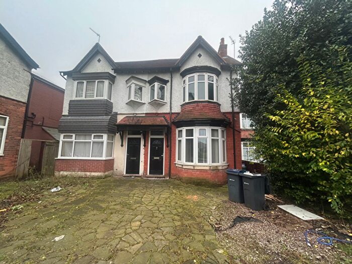 3 Bedroom Property To Rent In Oval Road, Erdington, Birmingham, B24