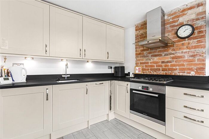 2 Bedroom Detached House For Sale In Chapel Lane, Littlemore, Oxford, Oxfordshire, OX4