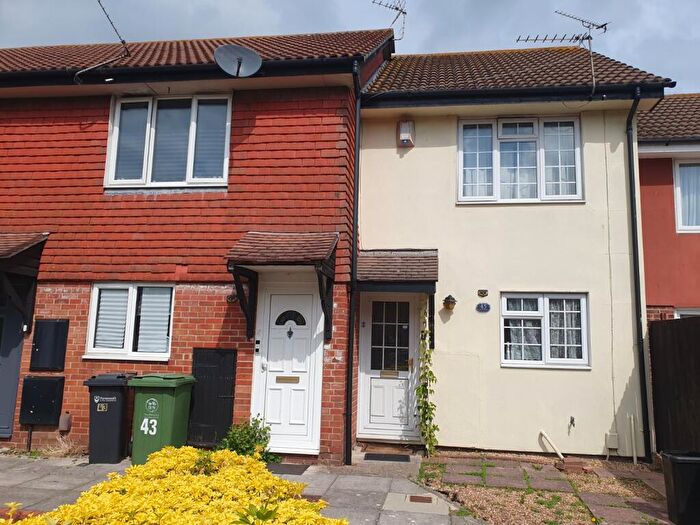2 Bedroom Terraced House To Rent In South Road, Fratton, Portsmouth, Hampshire, PO1