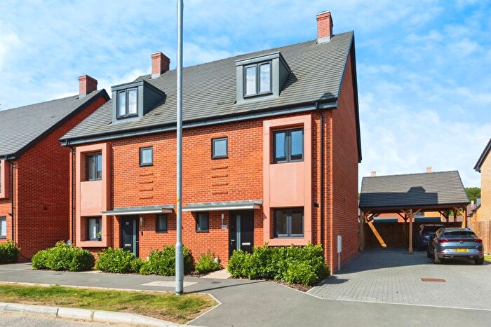 4 Bedroom Semi-Detached House For Sale In Heritage Road, Kingsnorth, Ashford, TN25