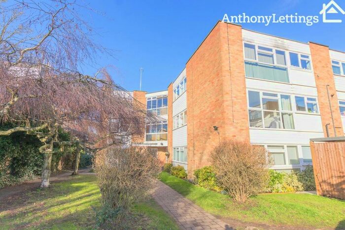 2 Bedroom Apartment To Rent In Gwynns Walk, Hertford, SG13
