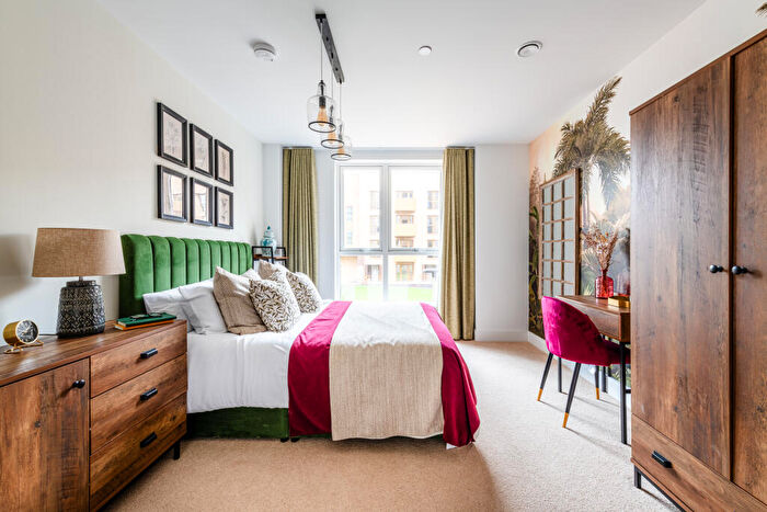 1 Bedroom Apartment For Sale In Park Rise, Hornchurch, London, RM12