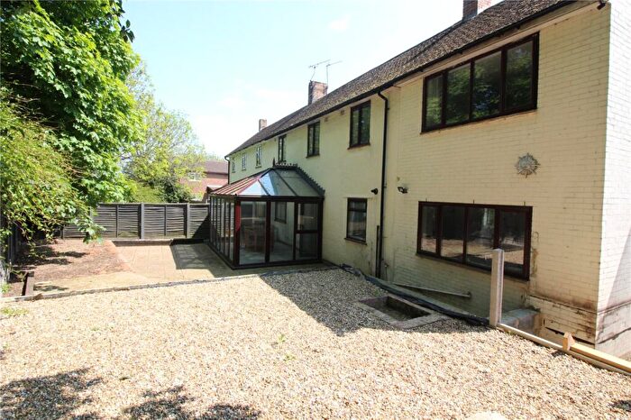 1 Bedroom Semi-Detached House To Rent In Alanbrooke, Gravesend, Kent, DA12