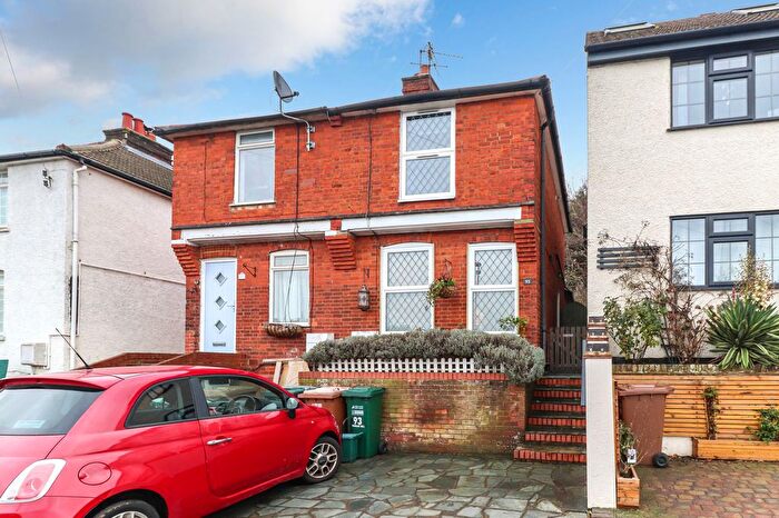 2 Bedroom Semi-Detached House For Sale In Primrose Hill, Kings Langley, WD4