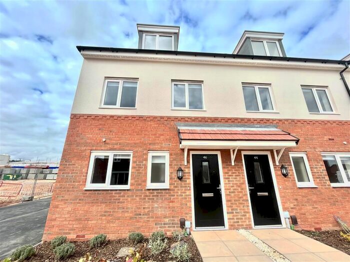 3 Bedroom Property To Rent In Horwood Drive, Gedling, Nottingham, NG4