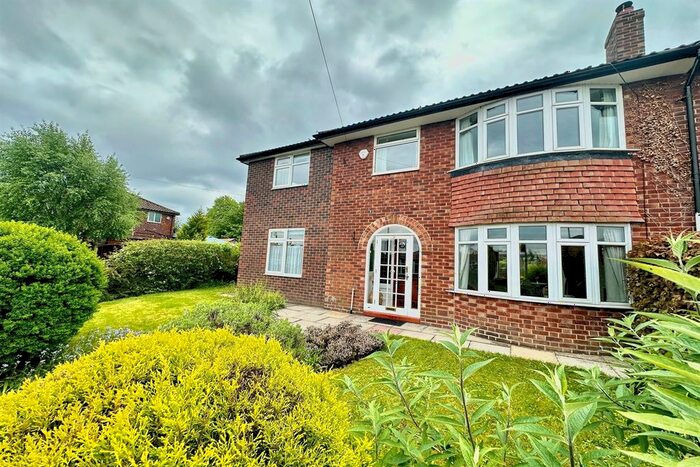 4 Bedroom Semi-Detached House To Rent In Lorraine Road, Timperley, Altrincham, WA15