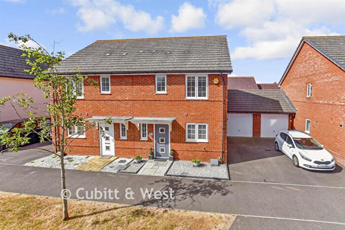 3 Bedroom Semi Detached House For Sale In Tatlow Chase, Littlehampton, West Sussex, BN17