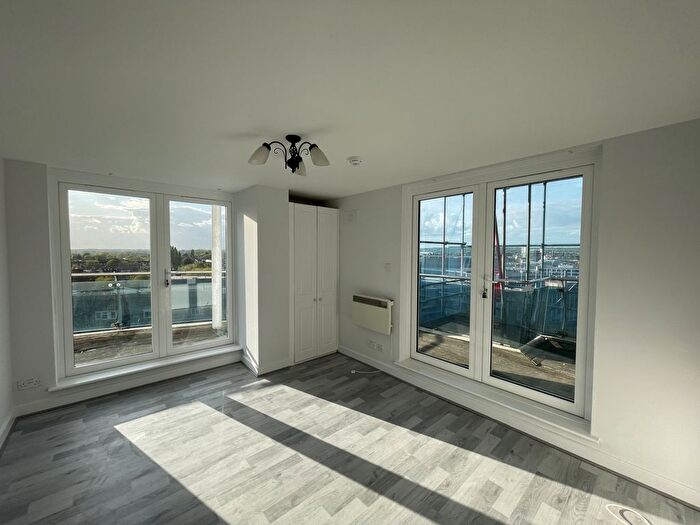 2 Bedroom Flat To Rent In Lyon Road, Harrow, HA1