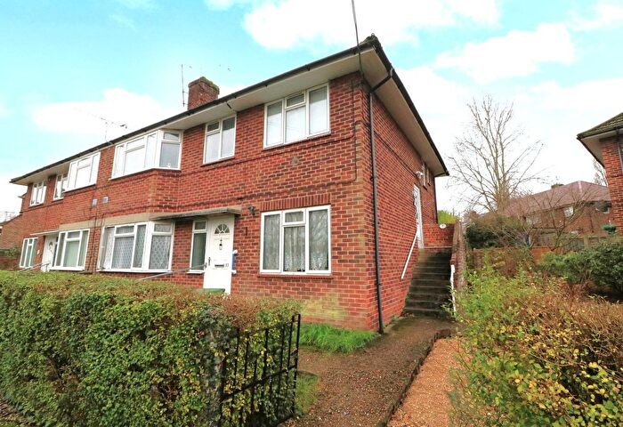 2 Bedroom Flat For Sale In Midlands Estate, West End, SO30