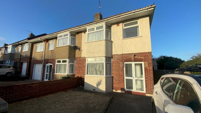 3 Bedroom House To Rent In Stanley Avenue, Filton, Bristol, BS34