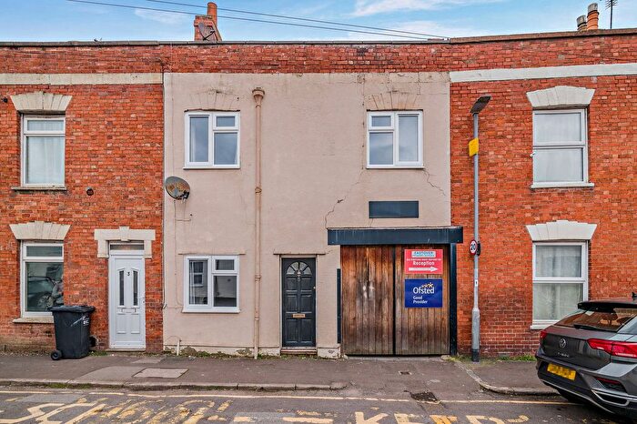 3 Bedroom Terraced House For Sale In Wellington Road, Bridgwater, TA6