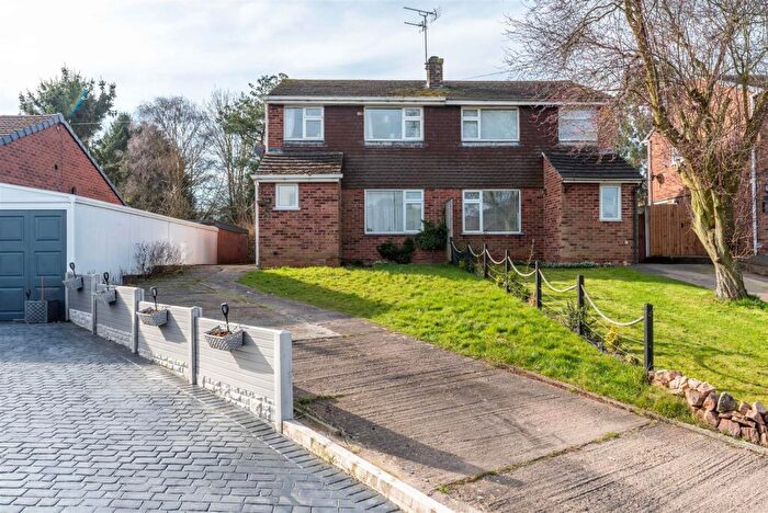 3 Bedroom Semi-Detached House For Sale In Hastings Close, Breedon-on-the-hill, Derby, DE73