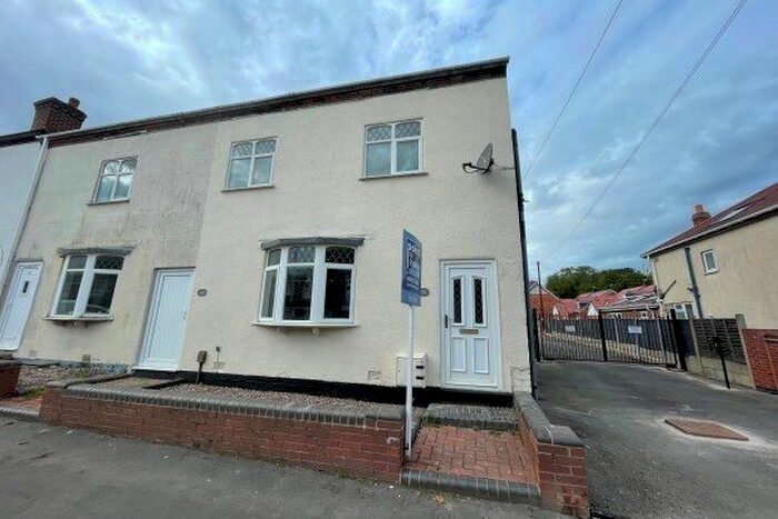 3 Bedroom Property To Rent In Clifton Street, Bilston, WV14
