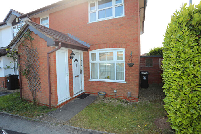 1 Bedroom Terraced House To Rent In Harvard Close, Woodley, RG5