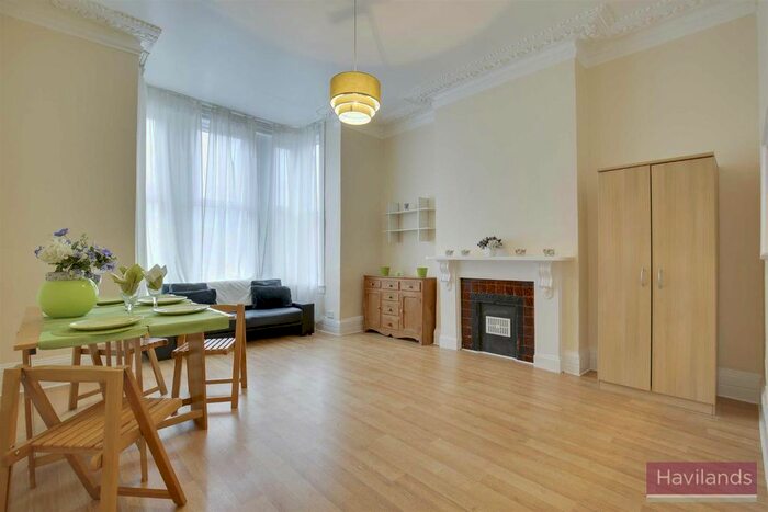 1 Bedroom Flat To Rent In Lordship Lane, London, N22