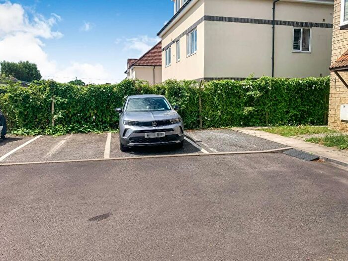 1 Bedroom Flat For Sale In Imberwood Close, Warminster, BA12