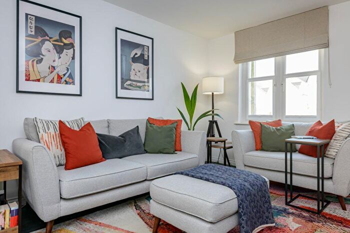 3 Bedroom Terraced House For Sale In Saint Davids Gardens, Dalkeith, EH22