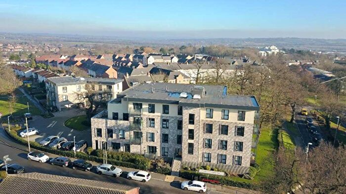 1 Bedroom Flat To Rent In Luna Court, Loughton, IG10