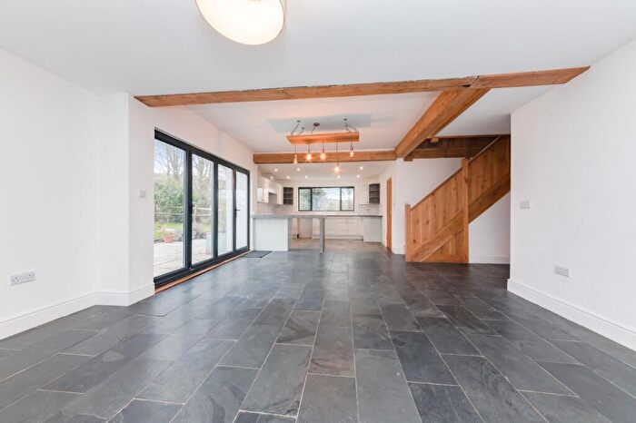 4 Bedroom Property For Sale In Stoneham, Lower Stoneham, BN8