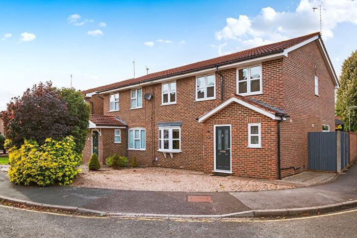 4 Bedroom Semi-Detached House For Sale In Richmond Road, Staines-Upon-Thames, TW18