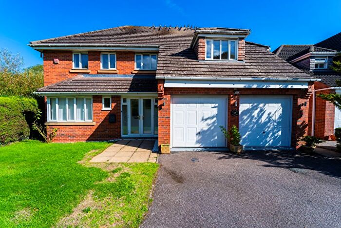 5 Bedroom Detached House For Sale In Celandine Road, Leicester, LE5