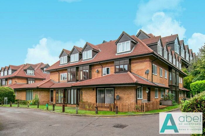 1 Bedroom Ground Flat To Rent In Palmer Court, Chapmore End, Ware, SG12