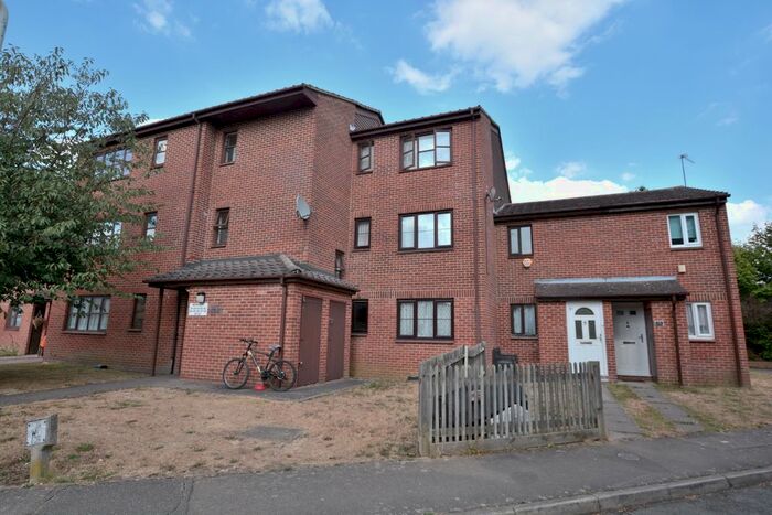 Studio To Rent In Newcourt, Cowley, Uxbridge, UB8