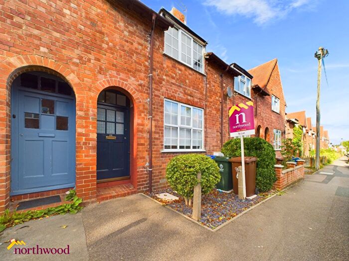 2 Bedroom Terraced House To Rent In Kings Road, Banbury, OX16