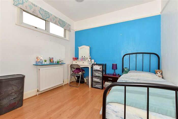 4 Bedroom Detached Bungalow For Sale In Newington Road, Ramsgate, Kent, CT12