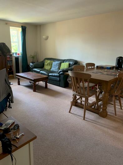 2 Bedroom Apartment To Rent In Woking, Surrey, GU22