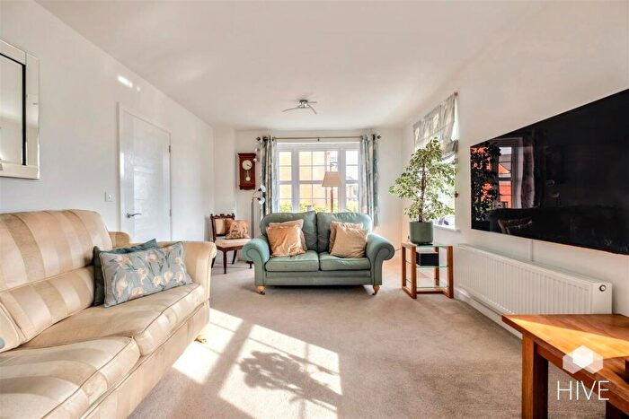 4 Bedroom Detached House For Sale In Winnow Close, Wimborne, BH21