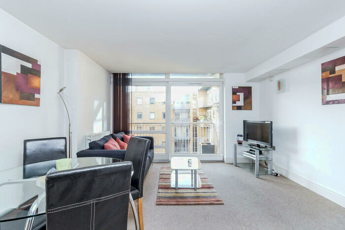 1 Bedroom Flat To Rent In Cassilis Road, London, E14