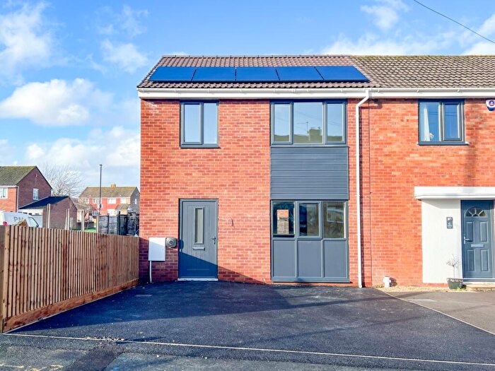 3 Bedroom Terraced House For Sale In Cornish Walk, Stockwood, Bristol, BS14