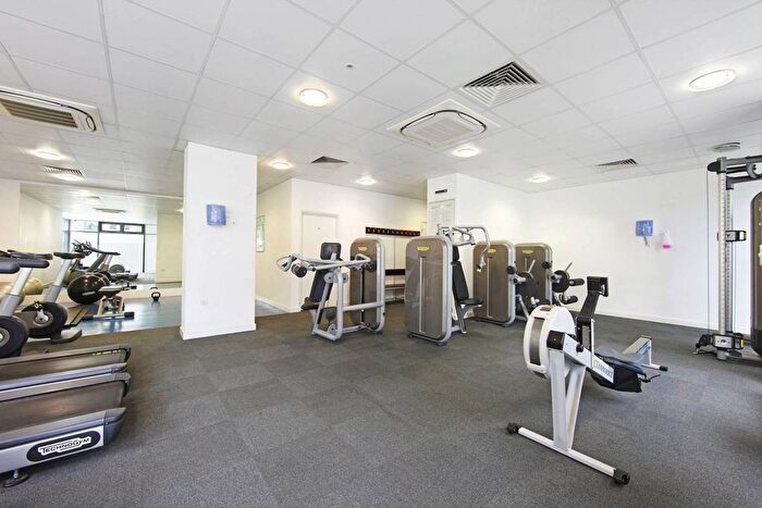 1 Bedroom Flat To Rent In Christian Street, Aldgate, London, E1