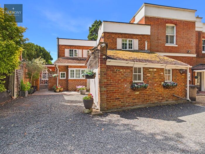 4 Bedroom Semi-Detached House For Sale In St. Anns Hill Road, Chertsey, KT16
