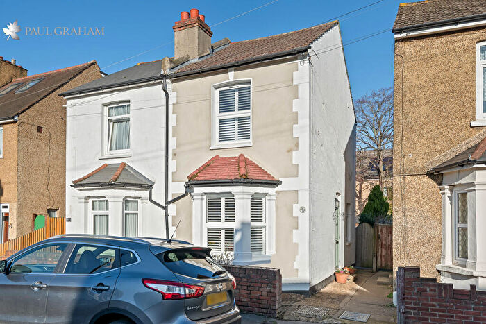 3 Bedroom Semi Detached House For Sale In Wood Street, Mitcham, CR4