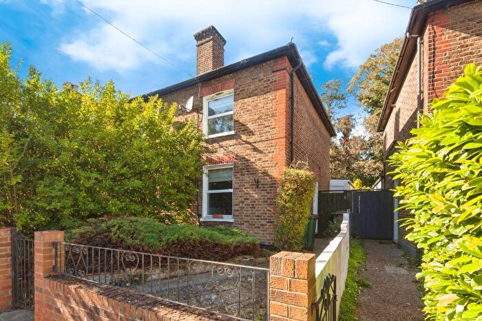 2 Bedroom Cottage For Sale In Mill Lane, Carshalton, SM5