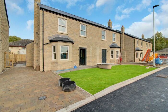 3 Bedroom Semi-Detached House To Rent In Millfield End, HG3