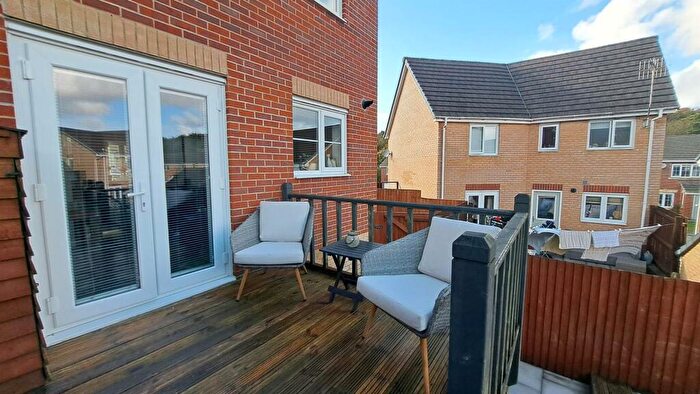 3 Bedroom Semi-Detached House For Sale In Woodside Drive, Newbridge, NP11