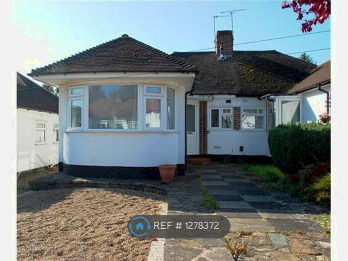 3 Bedroom Bungalow To Rent In Borkwood Way, Orpington BR6