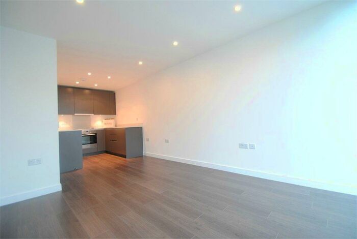 1 Bedroom Apartment To Rent In Saffron Central Square, Croydon, Surrey, CR0