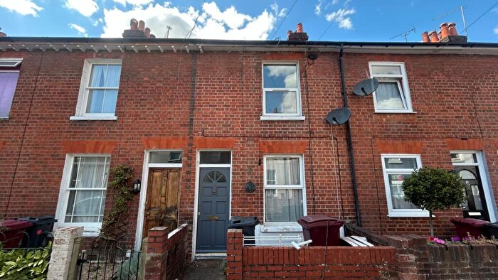 2 Bedroom House To Rent In Victoria Street, Reading, Berkshire, RG1